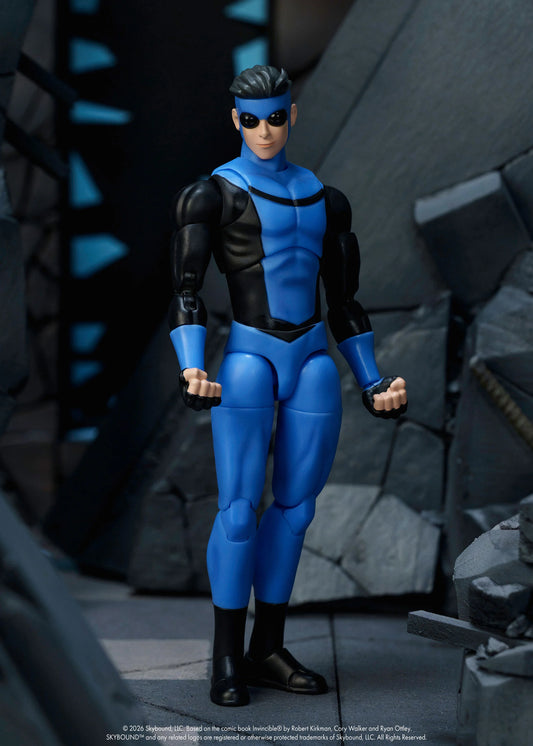 Pre-Order: Invincible Invincible 1/12 Scale Action Figure