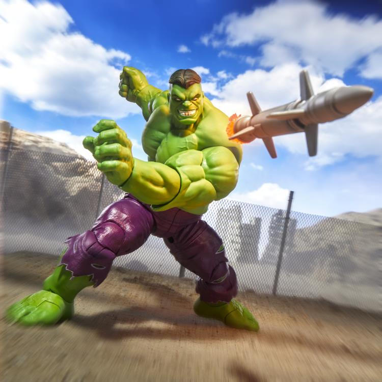 Marvel Legends Maximum Series Hulk Deluxe Action Figure
