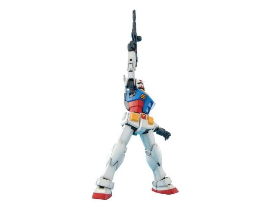 Mobile Suit Gundam MG RX-78-2 Gundam (Ver. 2.0) 1/100 Scale Model Kit