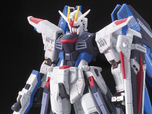 Mobile Suit Gundam SEED RG Freedom Gundam 1/144 Scale Model Kit (ZGMF-X10A)