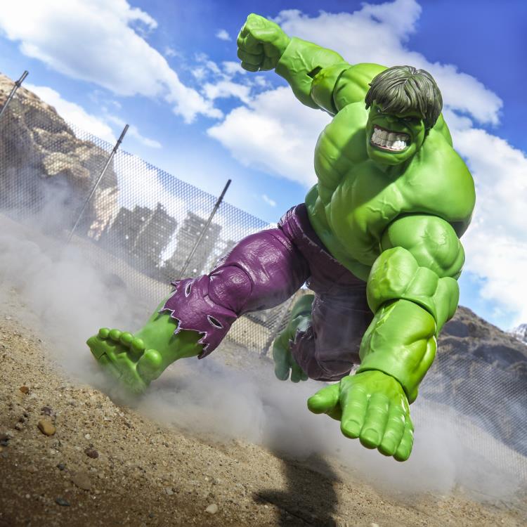 Marvel Legends Maximum Series Hulk Deluxe Action Figure