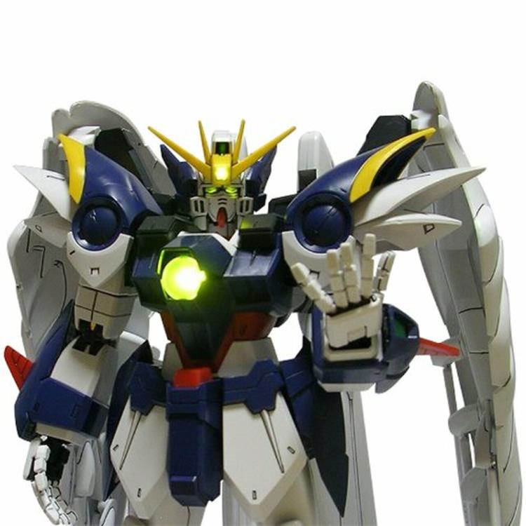 Gundam Wing: Endless Waltz PG Wing Gundam Zero Custom 1/60 Scale Model Kit