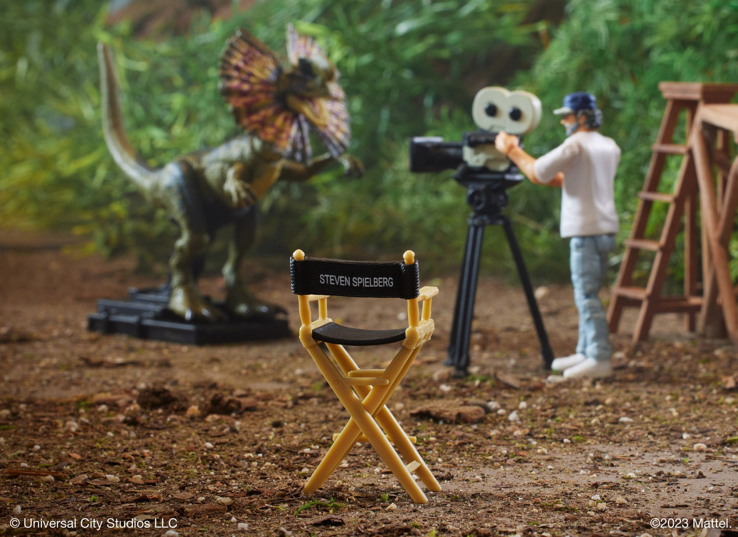 Jurassic Park: The Hammond Collection “Man Creates Dinosaurs” Steven Spielberg Figure.