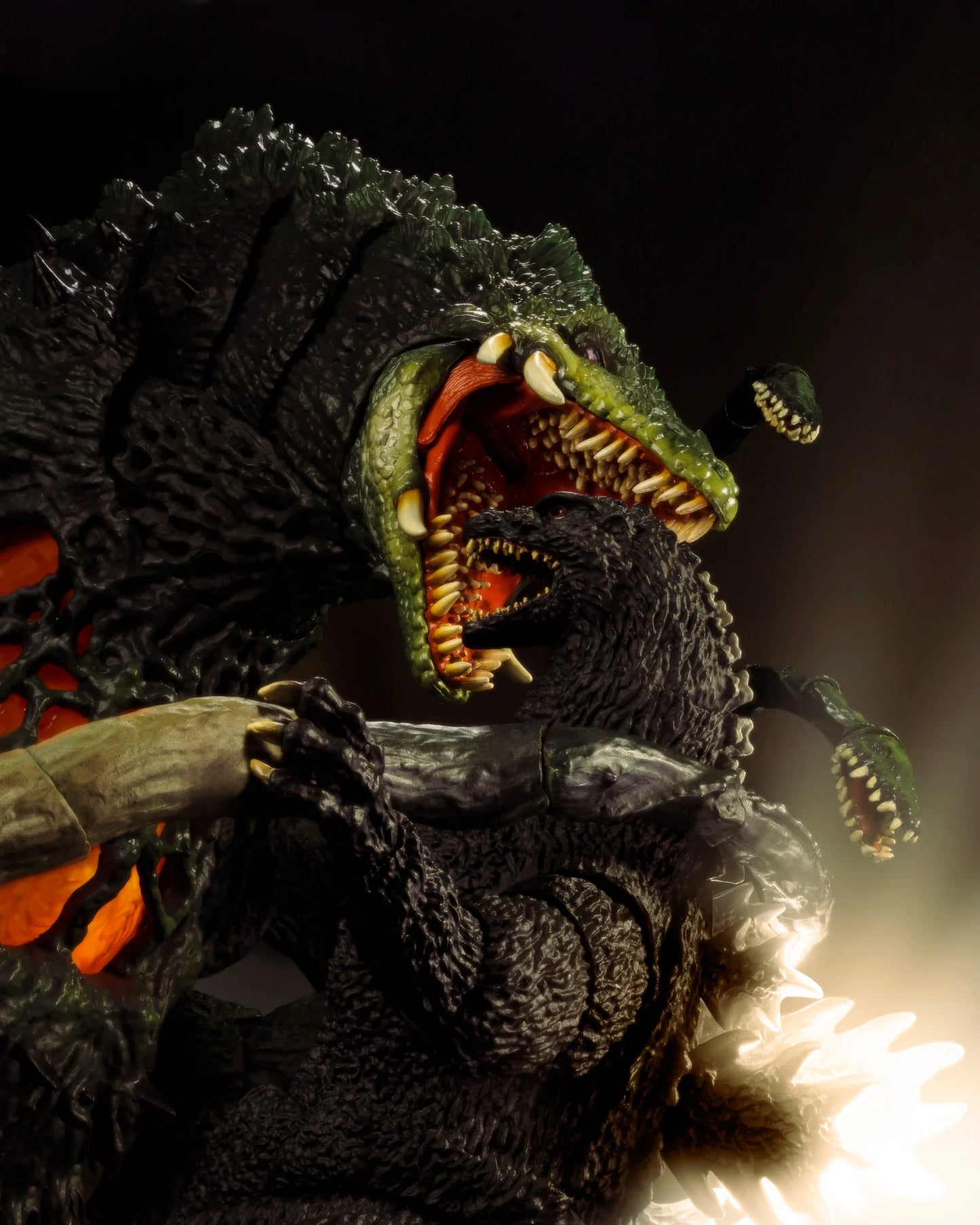 Pre-Order - Godzilla vs. Biollante (1989) S.H.MonsterArts Biollante (Wakasa Bay Decisive Battle Ver.) Action Figure