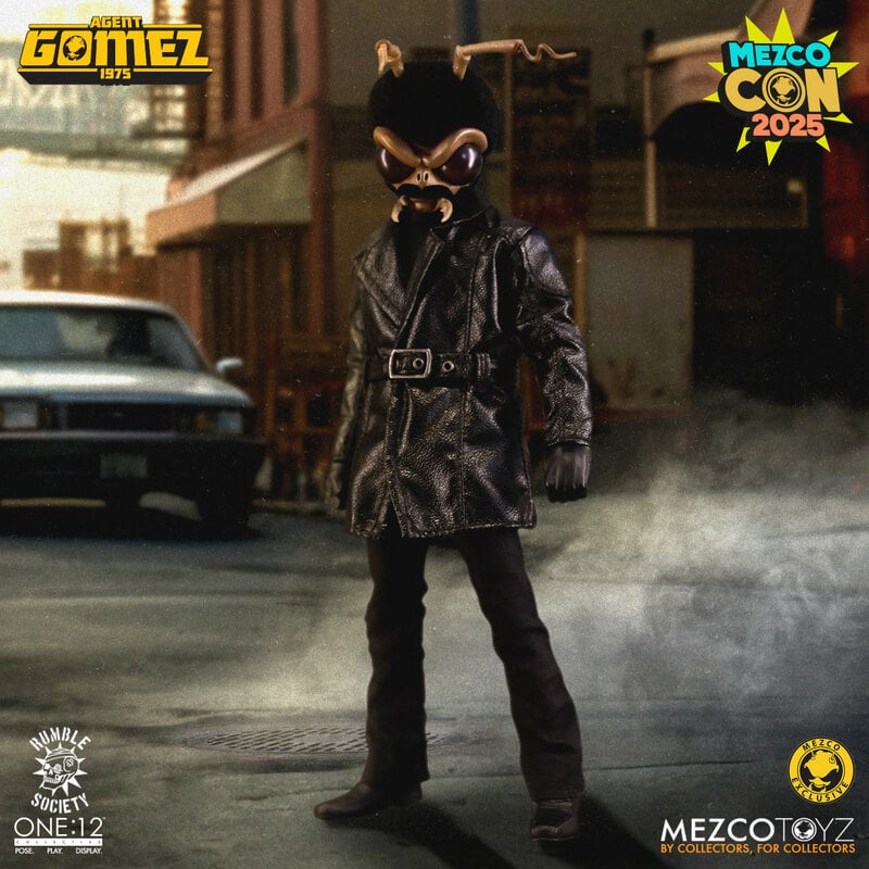 Mezco One:12 Collective Agent Gomez: 1975 SDCC 2025 Exclusive