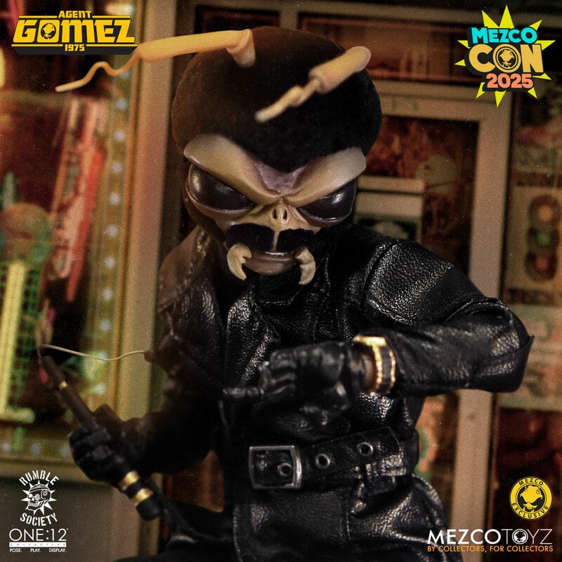 Mezco One:12 Collective Agent Gomez: 1975 SDCC 2025 Exclusive