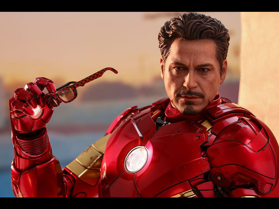 Iron Man 2 MMS462D22 Iron Man Mark IV 1/6th Scale Figure with Suit-Up Gantry