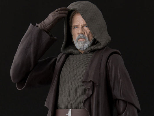 Star Wars S.H.Figuarts Luke Skywalker (The Last Jedi) Exclusive