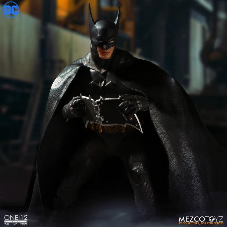DC Comics One:12 Collective Batman Ascending Knight Mezco Exclusive
