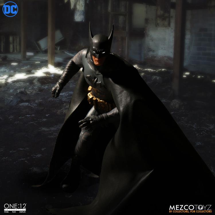 DC Comics One:12 Collective Batman Ascending Knight Mezco Exclusive