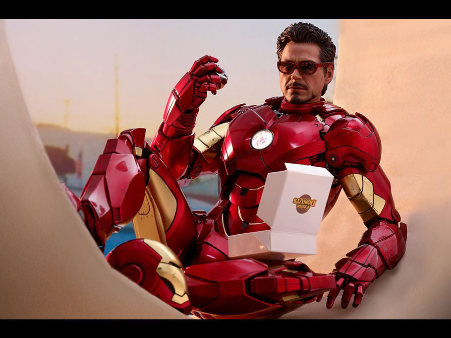 Iron Man 2 MMS462D22 Iron Man Mark IV 1/6th Scale Figure with Suit-Up Gantry