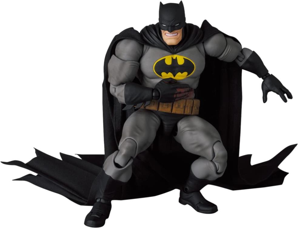 PRE-ORDER - The Dark Knight Returns MAFEX No.204 Batman & Horse