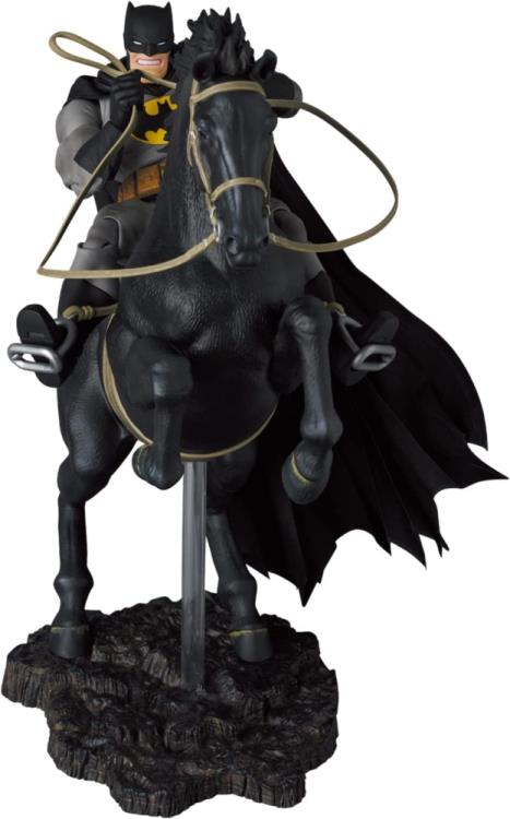 PRE-ORDER - The Dark Knight Returns MAFEX No.204 Batman & Horse