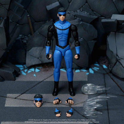 Pre-Order: IInvincible Invincible 1/12 Scale Action Figure