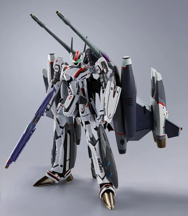 PRE-ORDER - Macross Frontier: The False Songstress DX Chogokin VF-25F Tornado Messiah Valkyrie (Alto Saotome Machine Revival Ver.)