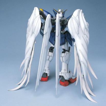 Gundam Wing: Endless Waltz PG Wing Gundam Zero Custom 1/60 Scale Model Kit