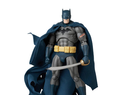 Pre-Order - Batman: Hush MAFEX No.295 Batman (Damage Ver.) Action Figure