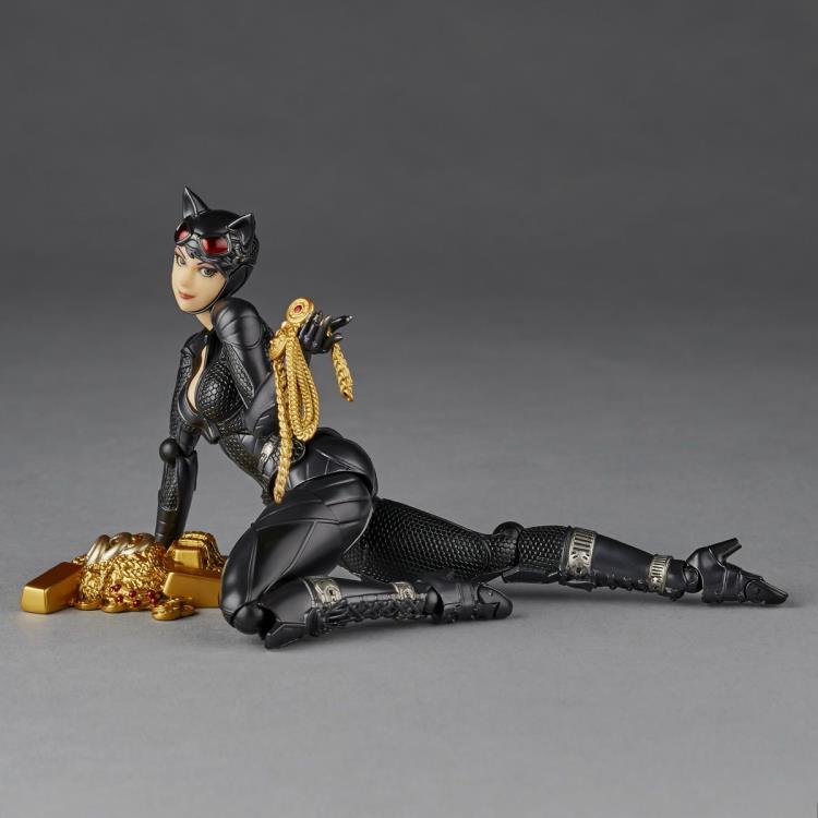 Batman: Arkham Knight Amazing Yamaguchi Revoltech NR022 Catwoman w/ Bonus Unmasked Head