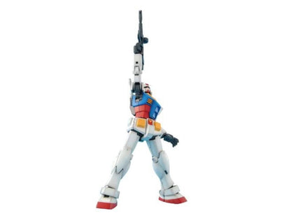 Mobile Suit Gundam MG RX-78-2 Gundam (Ver. 2.0) 1/100 Scale Model Kit