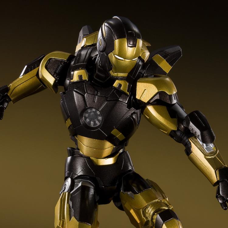 Iron Man 3 S.H.Figuarts Iron Man Mark XX Python Armor Exclusive