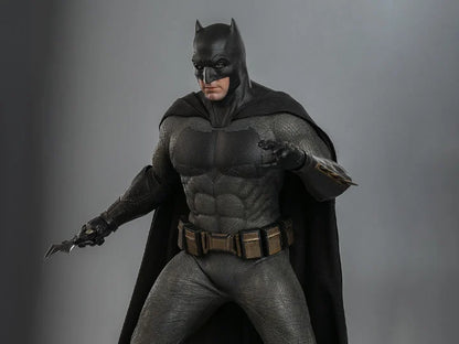 Batman v Superman: Dawn of Justice MMS731 Batman (Ver.2) 1/6th Scale Collectible Figure