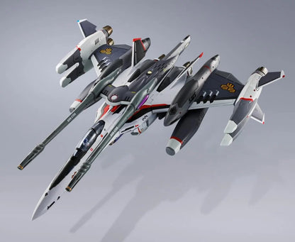 PRE-ORDER - Macross Frontier: The False Songstress DX Chogokin VF-25F Tornado Messiah Valkyrie (Alto Saotome Machine Revival Ver.)