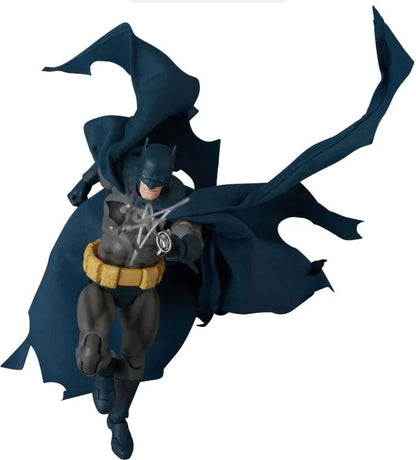 Pre-Order - Batman: Hush MAFEX No.295 Batman (Damage Ver.) Action Figure