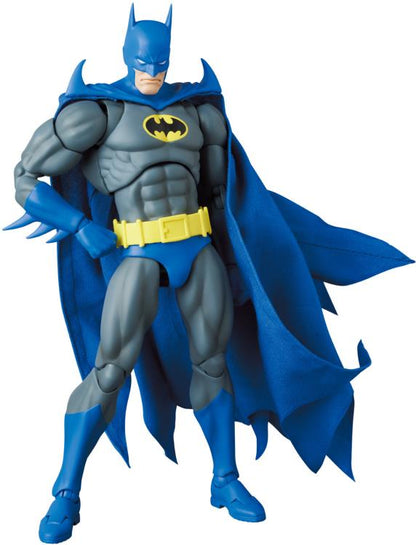 PRE-ORDER - Batman: Knightfall MAFEX No.215 Batman (Knight Crusader)