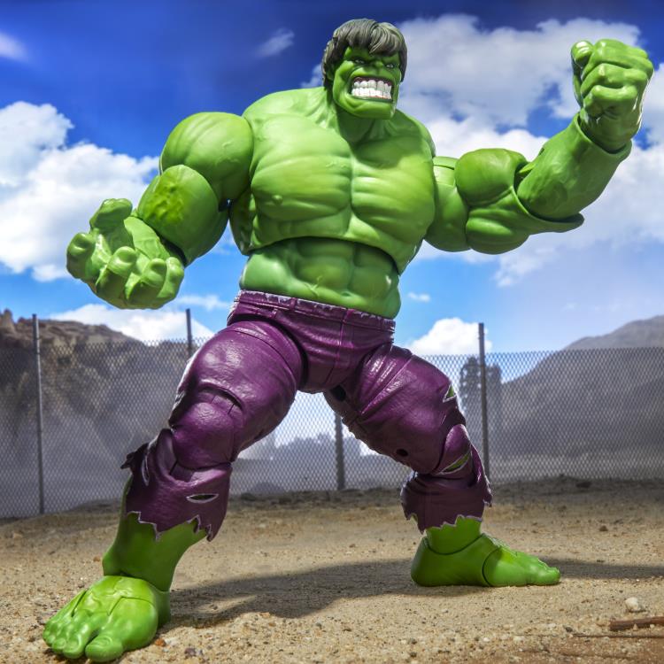 Marvel Legends Maximum Series Hulk Deluxe Action Figure