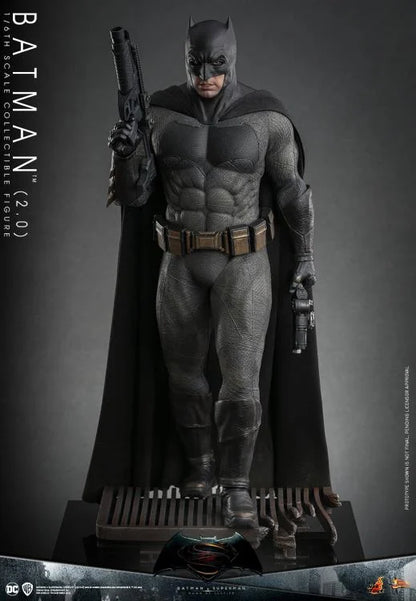 Batman v Superman: Dawn of Justice MMS731 Batman (Ver.2) 1/6th Scale Collectible Figure