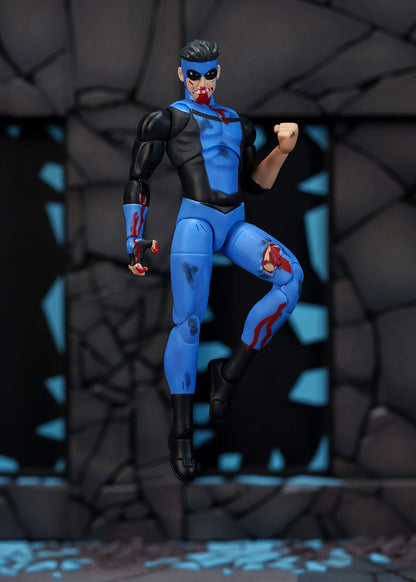 Invincible 1/12 Scale Action Figure Battle Damged Deluxe Exclusive SDCC 2026