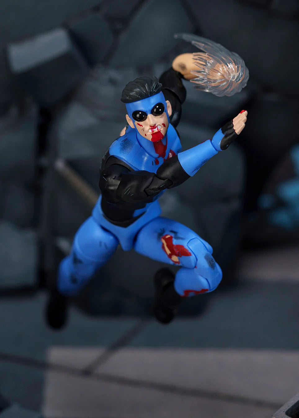 Invincible 1/12 Scale Action Figure Battle Damged Deluxe Exclusive SDCC 2026