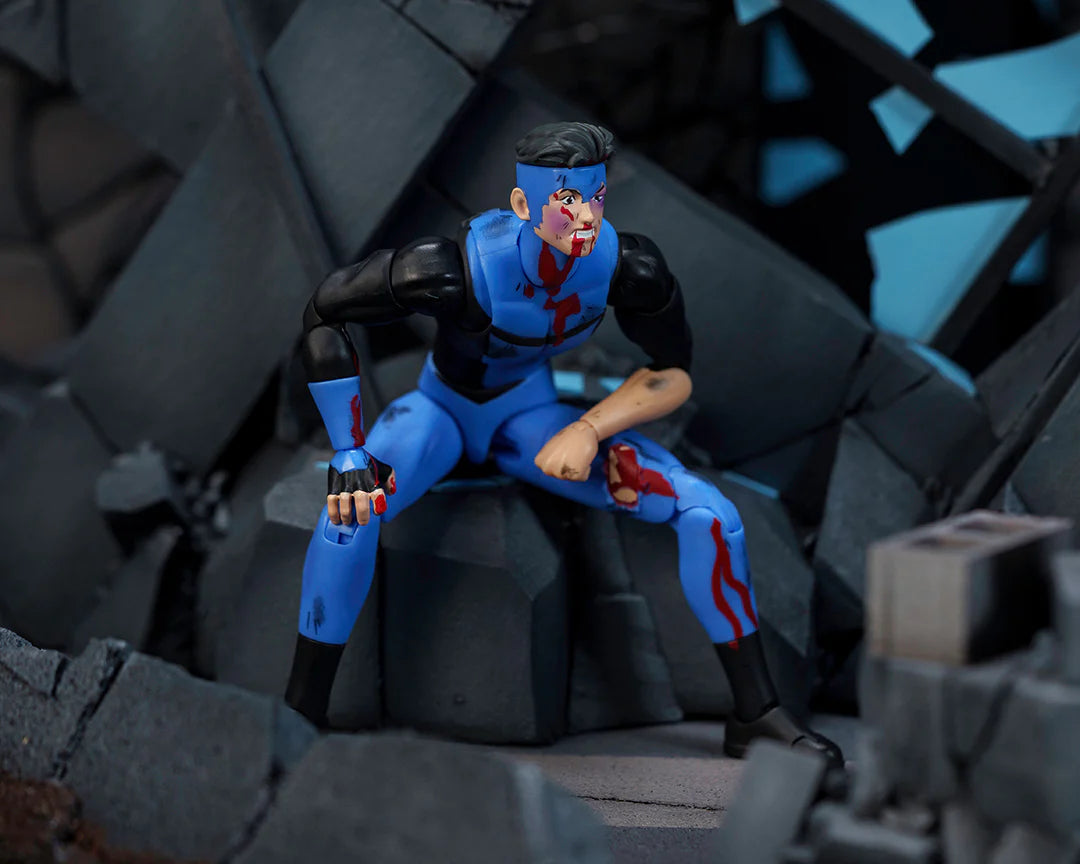 Invincible 1/12 Scale Action Figure Battle Damged Deluxe Exclusive SDCC 2026