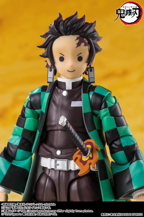 PRE-ORDER - Demon Slayer: Kimetsu no Yaiba S.H.Figuarts Zenitsu Agatsuma