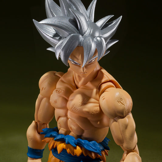 Dragon Ball Super S.H.Figuarts Goku Ultra Instinct - Toyotarou Edition w/ Figupedia Book