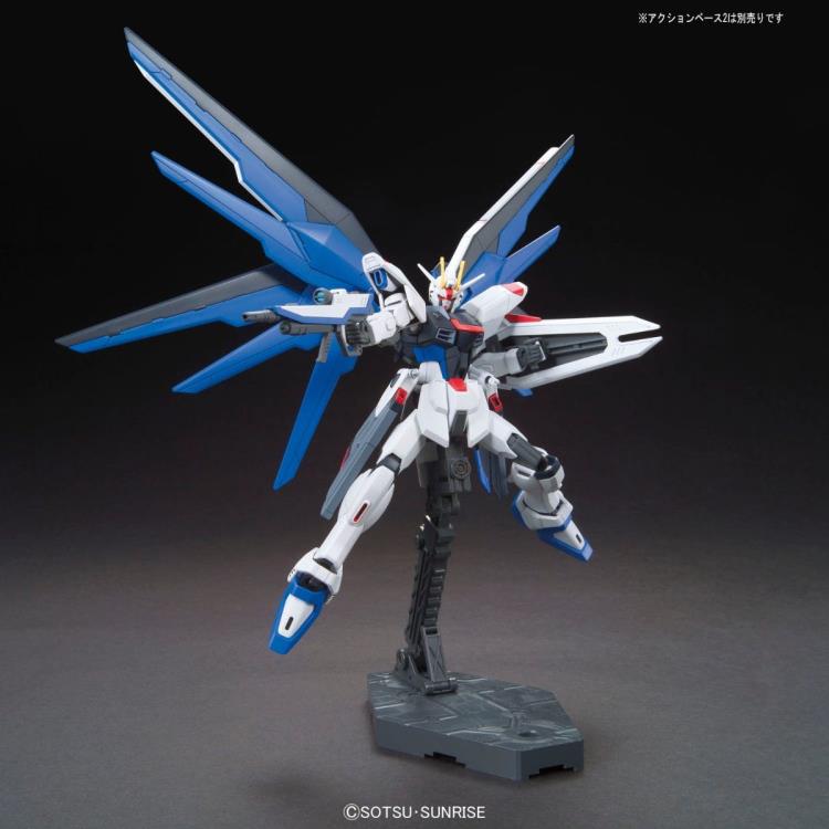 Mobile Suit Gundam SEED HGCE Freedom Gundam 1/144 Scale Model Kit