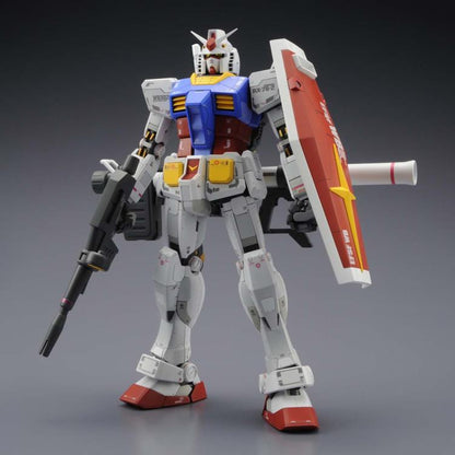 Mobile Suit Gundam MG RX-78-2 Gundam Ver. 3.0 1/100 Scale Model Kit (New Packaging)