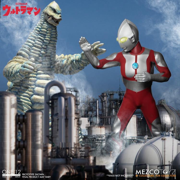 Ultraman One:12 Collective Ultraman Figure