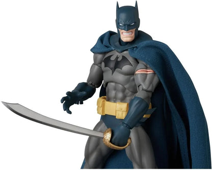 Pre-Order - Batman: Hush MAFEX No.295 Batman (Damage Ver.) Action Figure
