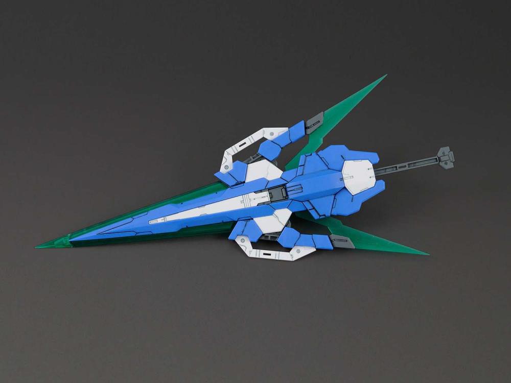 Mobile Suit Gundam 00V MG 00 QAN[T] (Full Saber) 1/100 Scale Model Kit