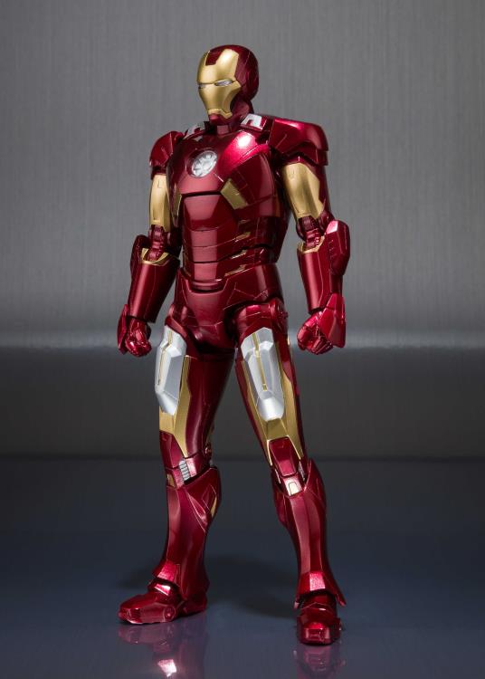 Avengers S.H.Figuarts Iron Man Mark VII Action Figure & Hall Of Armor Set