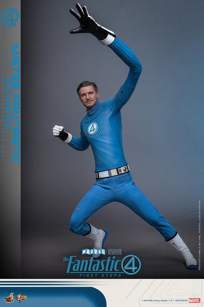 Pre-Order - The Fantastic Four: First Steps MMS822 Mister Fantastic and H.E.R.B.I.E. 1/6th Scale Collectible Figure Set