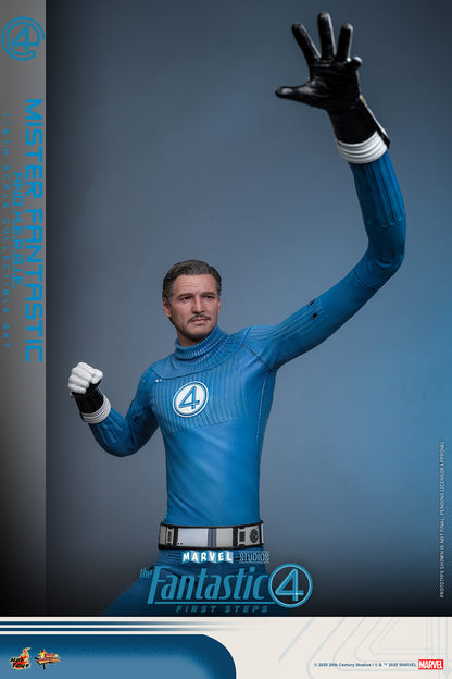 Pre-Order - The Fantastic Four: First Steps MMS822 Mister Fantastic and H.E.R.B.I.E. 1/6th Scale Collectible Figure Set
