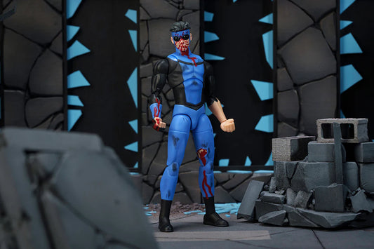 Invincible 1/12 Scale Action Figure Battle Damged Deluxe Exclusive SDCC 2026