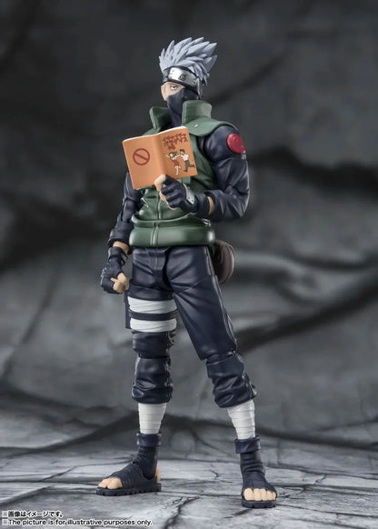 Pre-Order: Naruto: Shippuden S.H.Figuarts Kakashi Hatake (The Famed Sharingan Hero) Action Figure (Reissue)