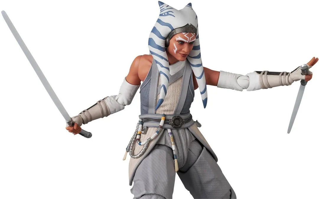 PRE-ORDER: Star Wars: Ahsoka MAFEX No.315 Ahsoka Tano (Peridea Ver.) Action Figure