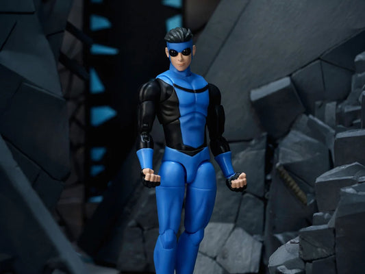 Pre-Order: IInvincible Invincible 1/12 Scale Action Figure