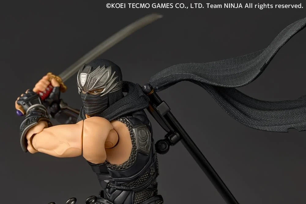 Ninja Gaiden 3: Razor's Edge Amazing Yamaguchi Revoltech NR087 Ryu Hayabusa Action Figure