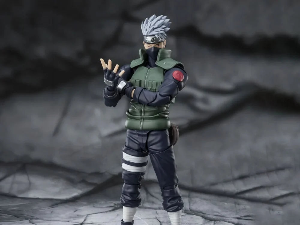 Pre-Order: Naruto: Shippuden S.H.Figuarts Kakashi Hatake (The Famed Sharingan Hero) Action Figure (Reissue)