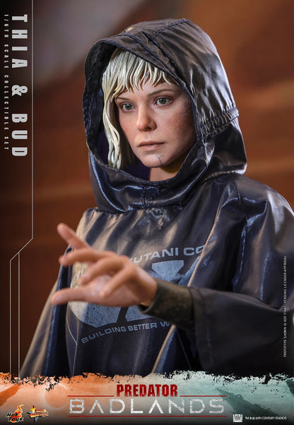 Pre-Order - Predator: Badlands MMS900 Thia and Bud 1/6th Scale Collectible Figure